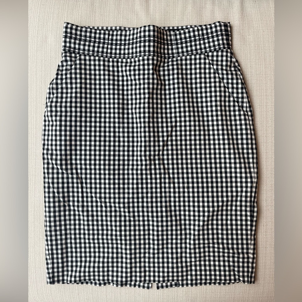 Ann Taylor Black and White Gingham Petite Skirt